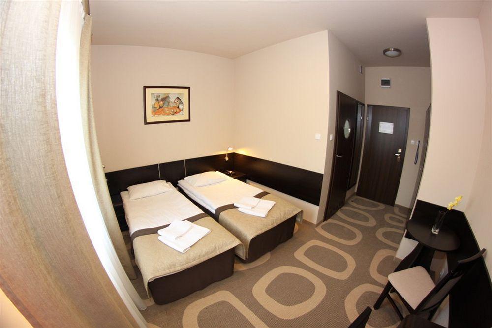 Hotel Picaro Stok Łagów Exteriör bild
