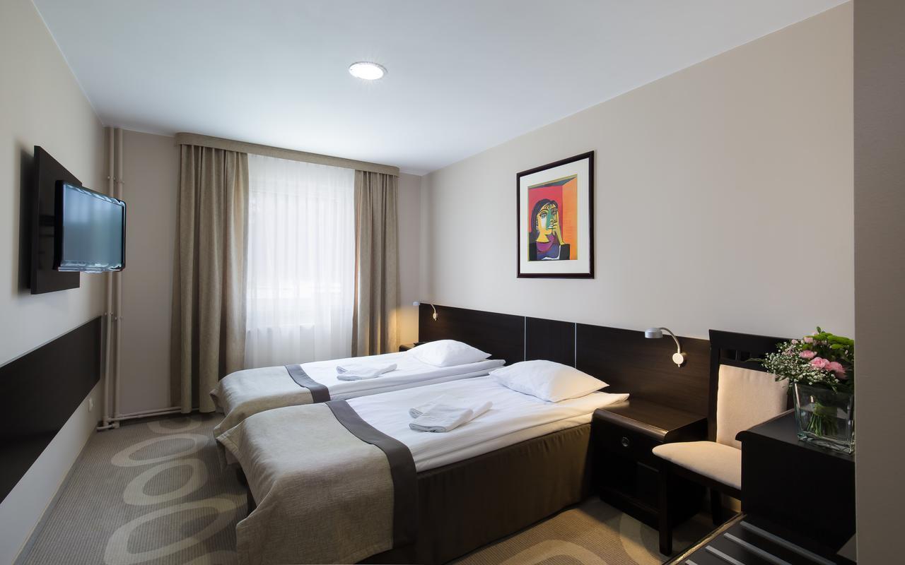 Hotel Picaro Stok Łagów Exteriör bild